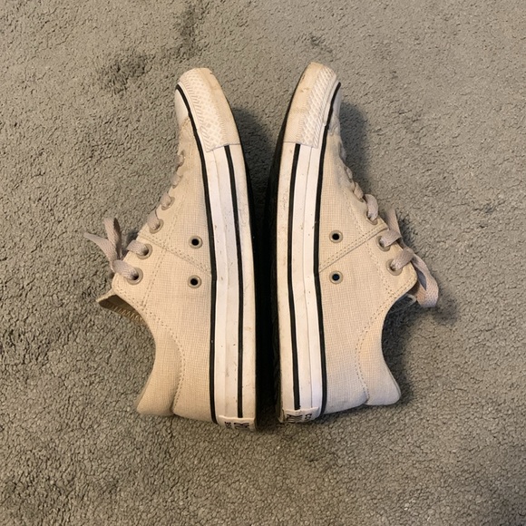 Tan Converse All Stars - Picture 3 of 6